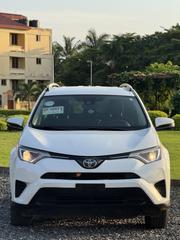 Toyota RAV4 LE AWD (2.5L 4cyl 6A) 2017 White for sale