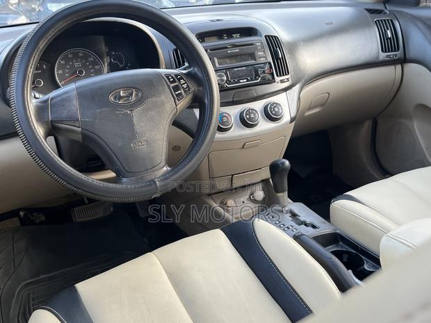 Hyundai Elantra 2.0 SE 2008 Gold