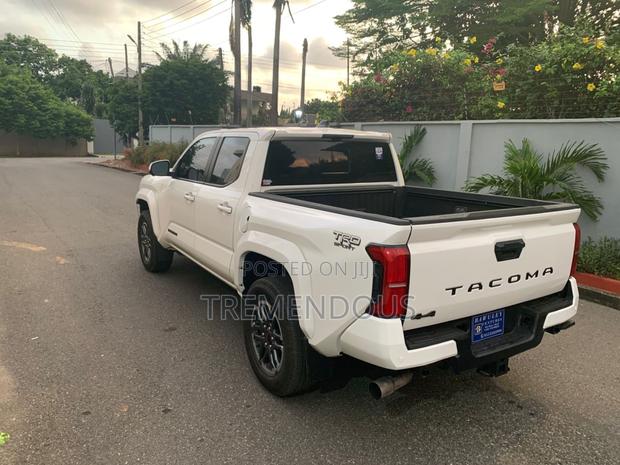 Toyota Tacoma TRD Sport Double Cab 4WD 5.0 ft. SB (Automatic) 2025