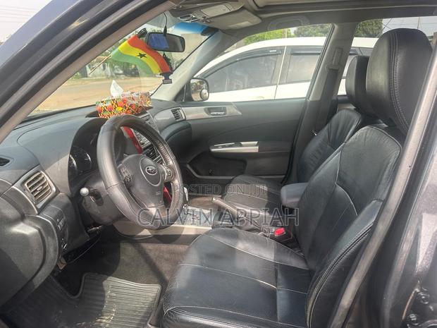 Subaru Forester 2010 Gray
