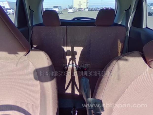 Toyota Vitz 2012 Blue
