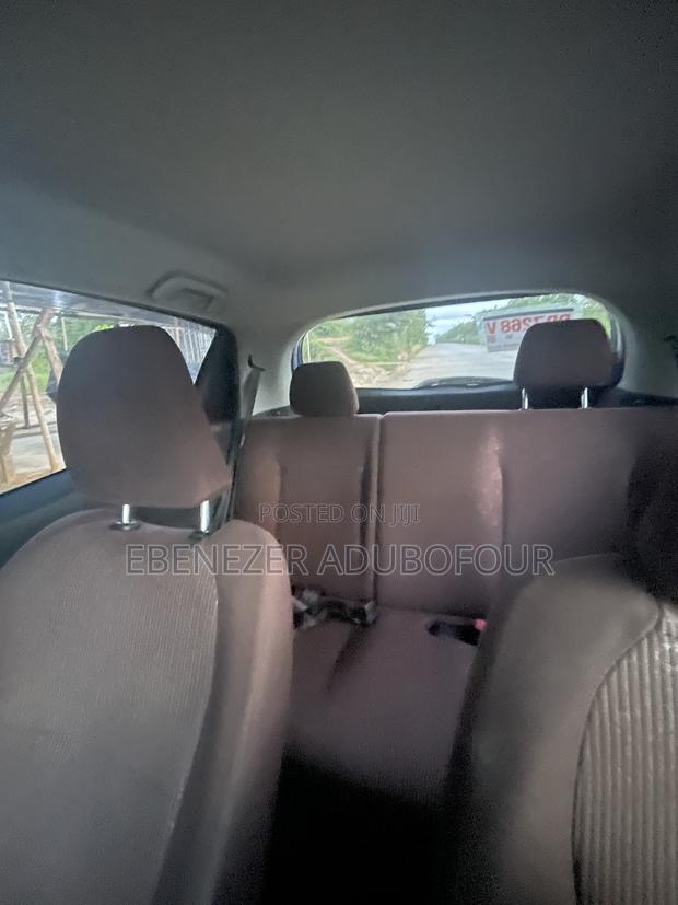 Toyota Vitz 2012 Blue