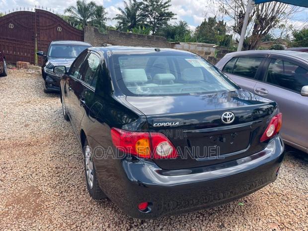 Toyota Corolla 2009 Black