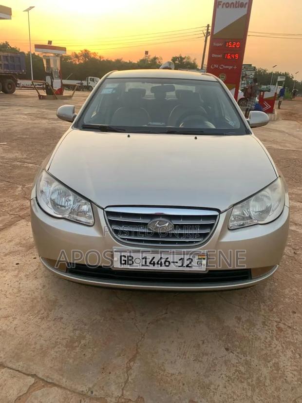 Hyundai Elantra GLS 2010 Gold