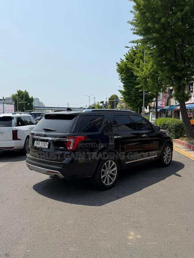 Ford Explorer 2017 Black