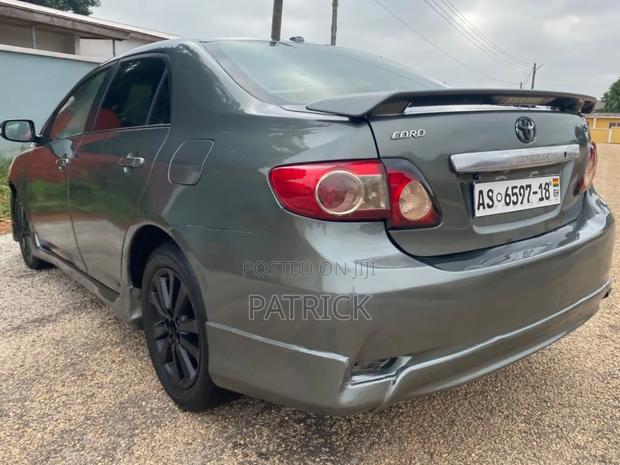 Toyota Corolla S 4dr Sedan (1.8L 4cyl 4A) 2011 Gray