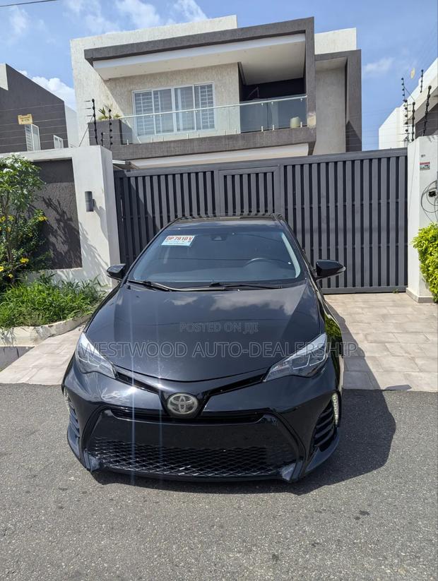 Toyota Corolla SE (1.8L 4cyl 2A) 2019 Black