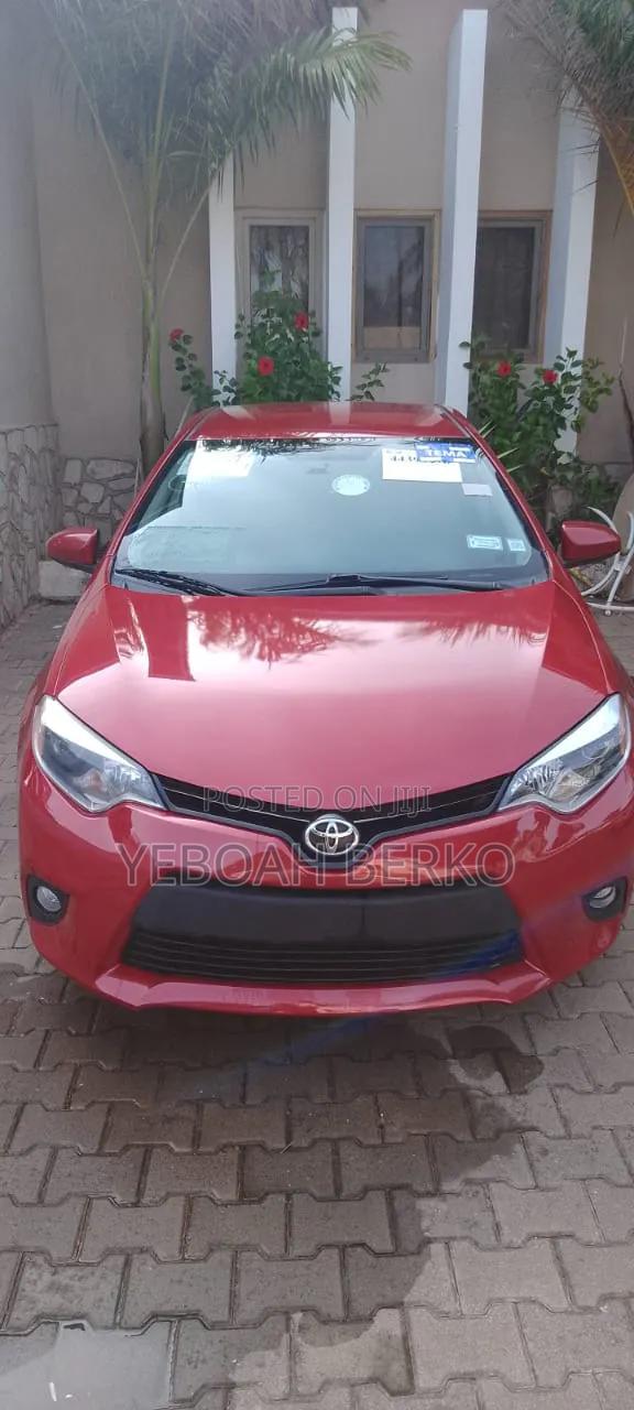 Toyota Corolla 2016 Red