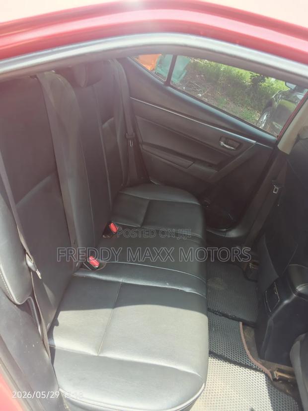 Toyota Corolla LE Eco 4dr Sedan (1.8L 4cyl CVT) 2015 Red