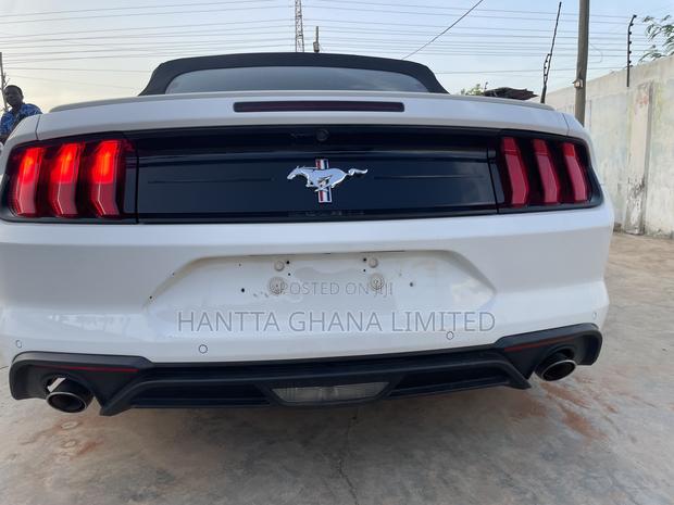Ford Mustang EcoBoost Premium Convertible 2019 White