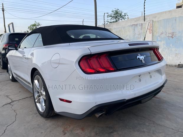 Ford Mustang EcoBoost Premium Convertible 2019 White