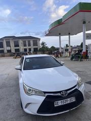 Toyota Camry SE 4dr Sedan (2.5L 4cyl 6A) 2015 White for sale