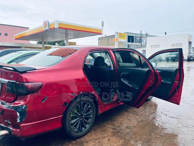 Toyota Corolla S 4dr Sedan (1.8L 4cyl 4A) 2013 Red
