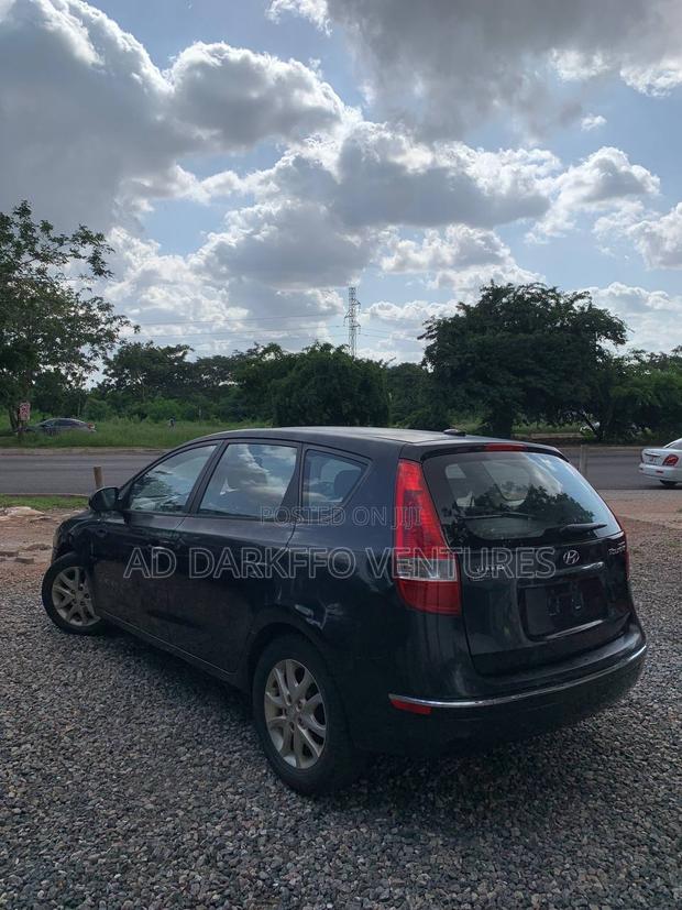 Hyundai Elantra Touring SE Automatic 2010 Black
