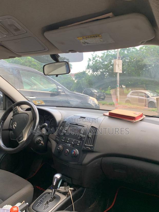 Hyundai Elantra Touring SE Automatic 2010 Black