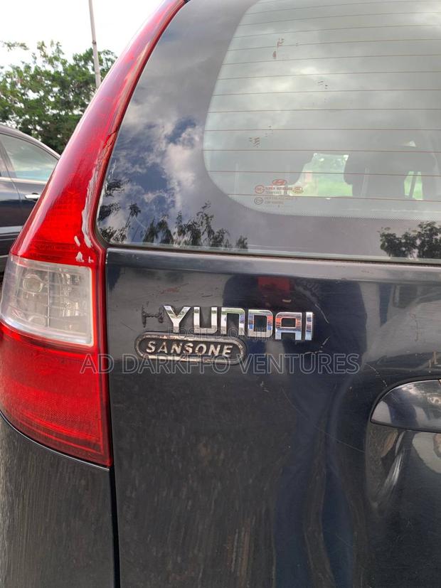 Hyundai Elantra Touring SE Automatic 2010 Black
