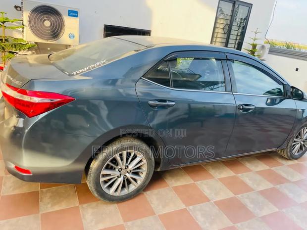 Toyota Corolla Altis 2015 Blue