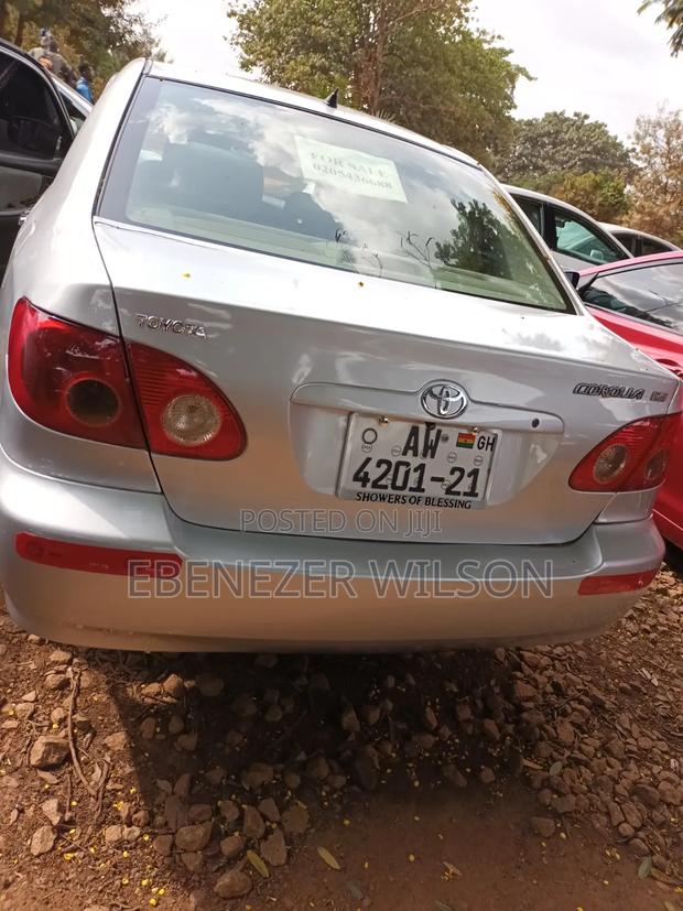 Toyota Corolla LE 4dr Sedan (1.8L 4cyl 4A) 2010 Silver