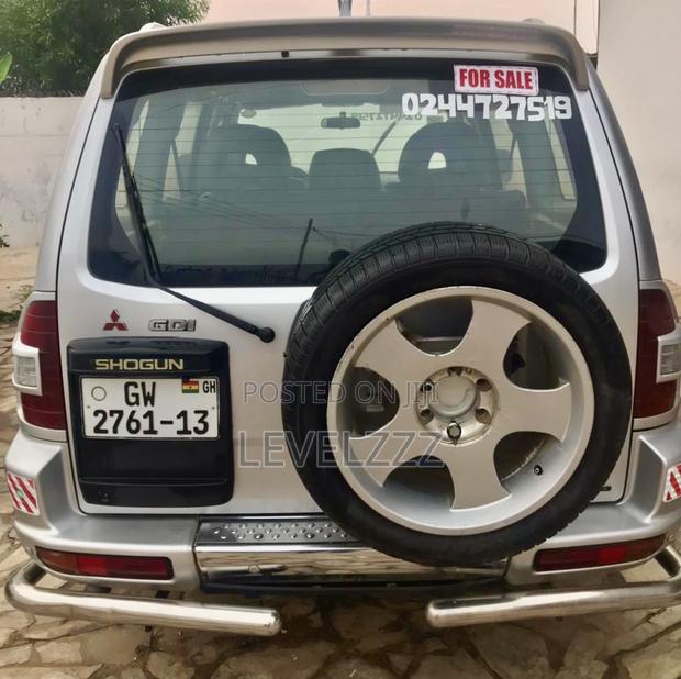Mitsubishi Pajero Sport 2001 Silver