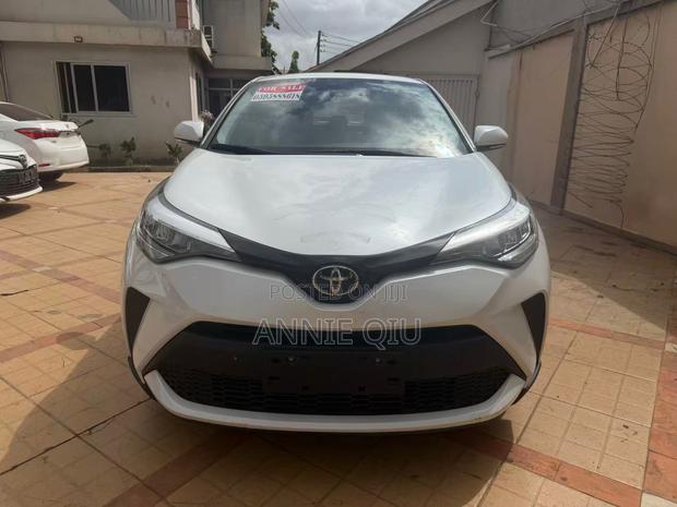 Toyota C-HR 2022 White