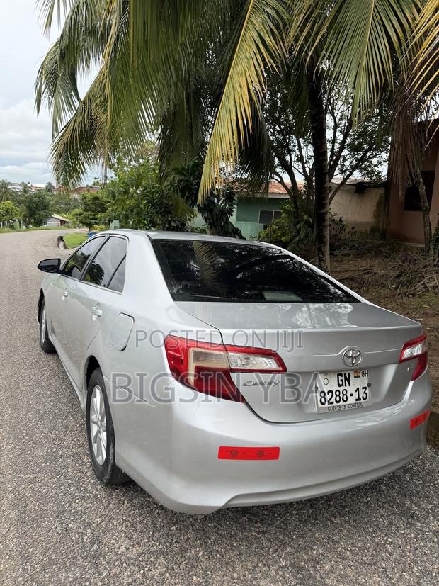 Toyota Camry LE 4dr Sedan (2.5L 4cyl 6A) 2012 Silver