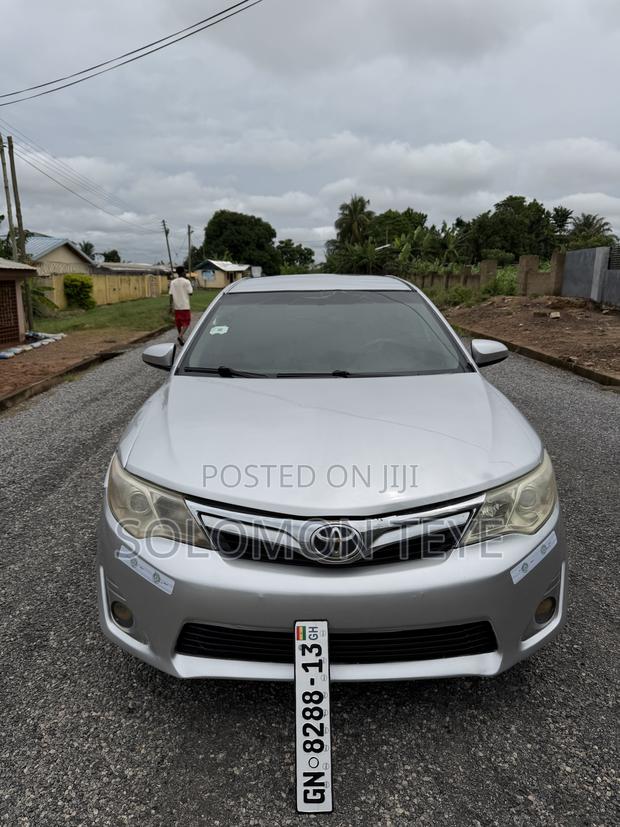 Toyota Camry L 4dr Sedan (2.5L 4cyl 6A) 2012 Gray