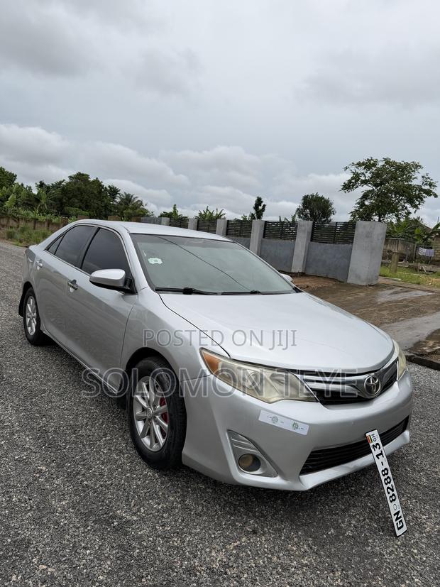Toyota Camry L 4dr Sedan (2.5L 4cyl 6A) 2012 Gray