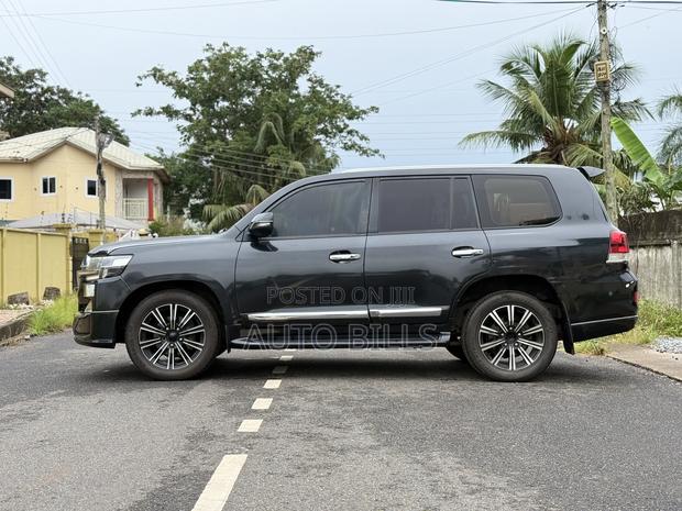 Toyota Land Cruiser 4.0 V6 GX-R 2014 Black
