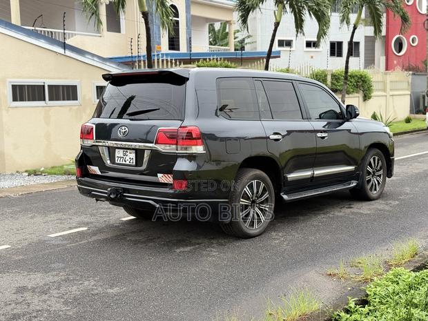 Toyota Land Cruiser 4.0 V6 GX-R 2014 Black