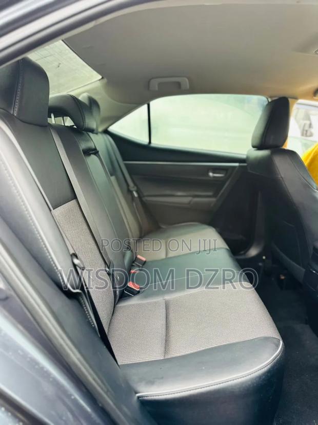 Toyota Corolla S 4dr Sedan (1.8L 4cyl CVT) 2016 Gray