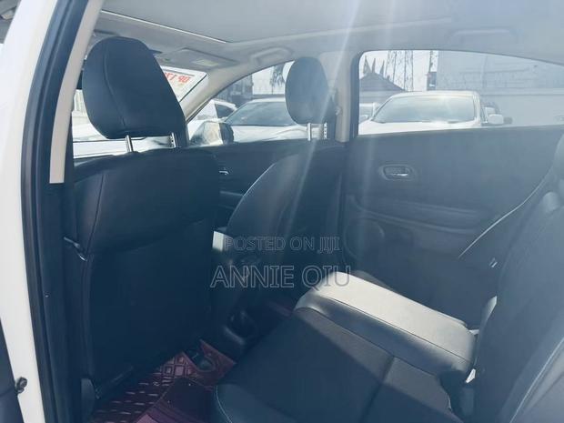 Honda Vezel 2020 White