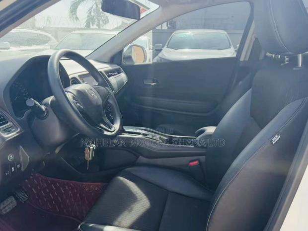 Honda Vezel 2020 White