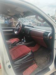 Toyota Hilux 2018 White for sale