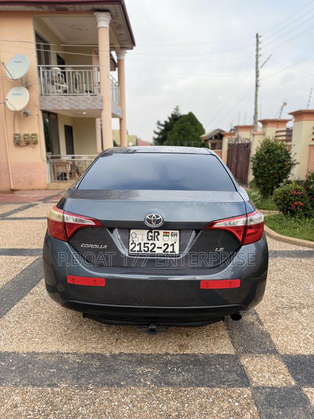 Toyota Corolla 2015 Gray
