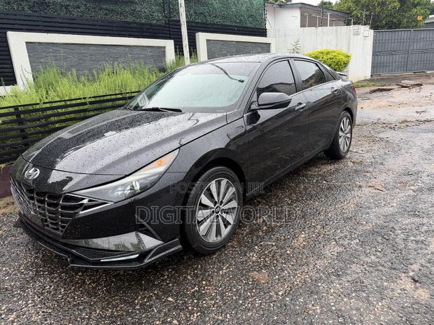 Hyundai Elantra Limited 2022 Black