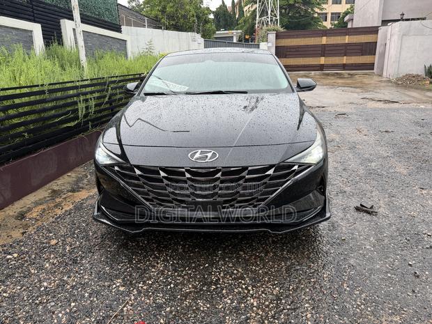 Hyundai Elantra Limited 2022 Black