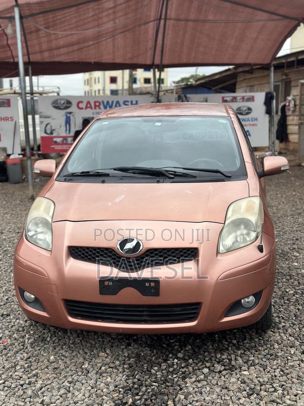 Toyota Vitz 2010