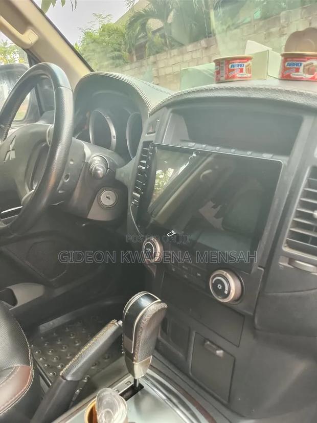 Mitsubishi Pajero 3.2 Di-Dc GLS 2012 Gray