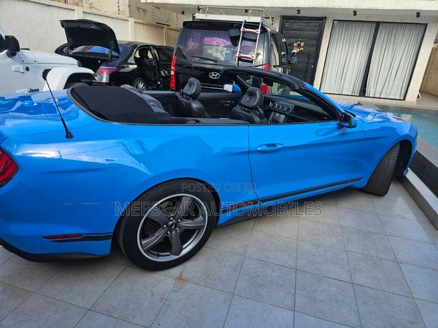 Ford Mustang GT Premium 2022 Blue