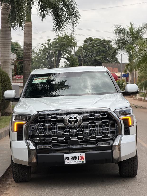 Toyota Tundra Limited CrewMax 6.5' Bed 2024 White