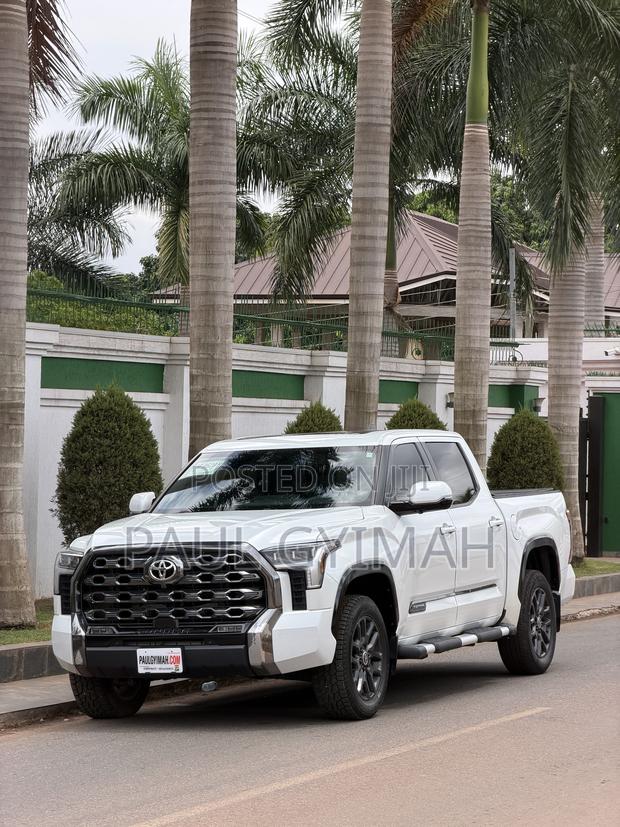 Toyota Tundra Limited CrewMax 6.5' Bed 2024 White
