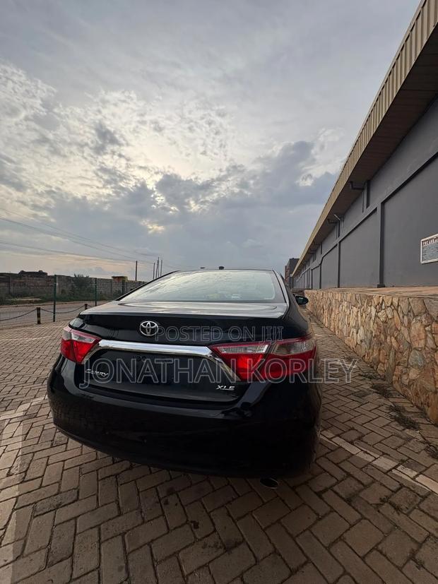 Toyota Camry 2016 Black