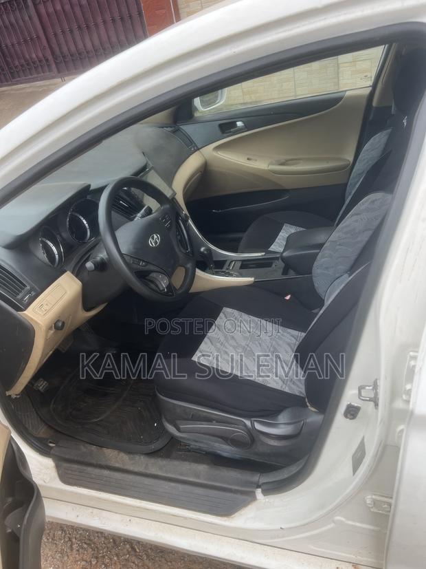 Hyundai Sonata 2009 White