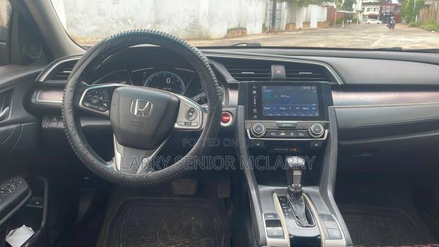 Honda Civic EX-L 4dr Sedan (1.5L 4cyl) 2017 Matt Black