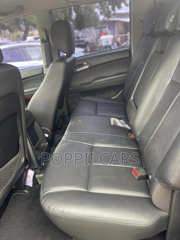 SsangYong Korando 2016 Gray