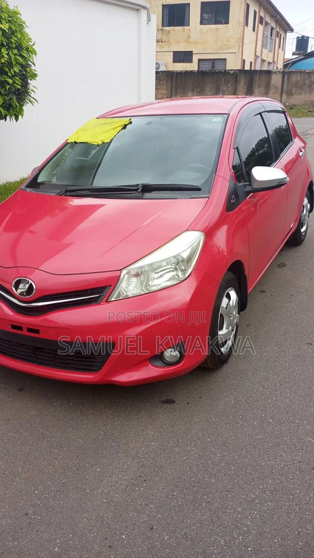 Toyota Vitz 2013 Red