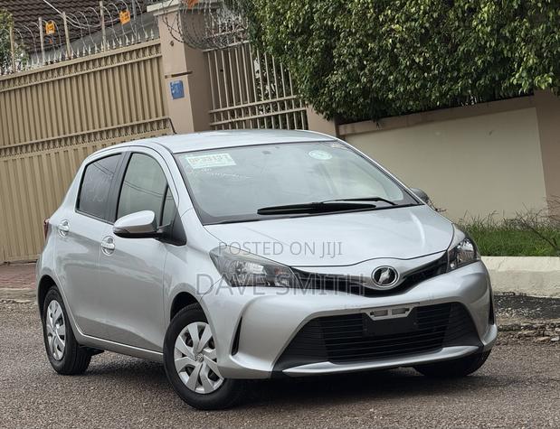 Toyota Vitz 1.3 AWD 5dr 2014 Silver