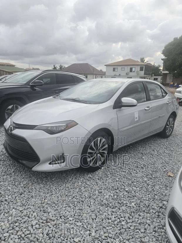 Toyota Corolla 2019 Silver