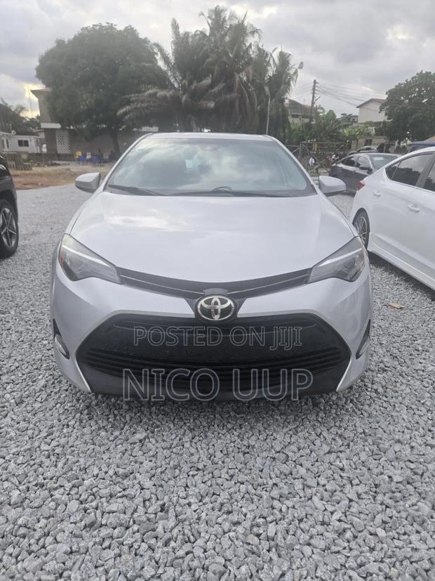 Toyota Corolla 2019 Silver