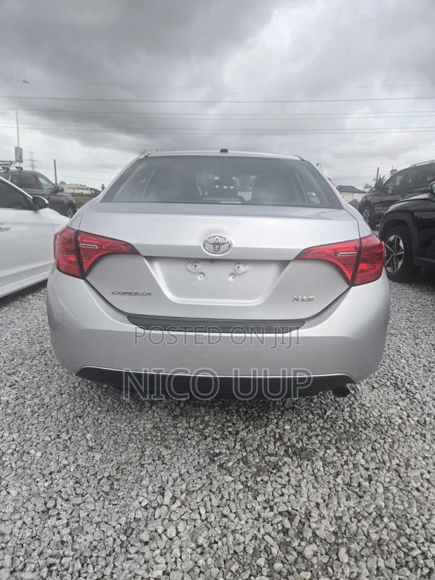 Toyota Corolla 2019 Silver